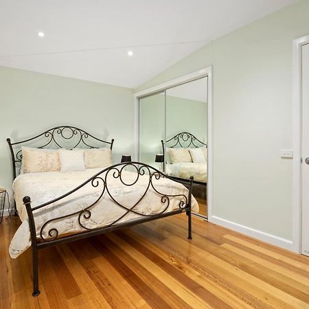 Вілла Paddys Creek Retreat Upwey Екстер'єр фото